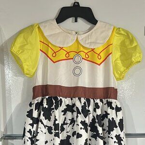 Girls Costume Dress Great for dress up or Halloween  Very well made